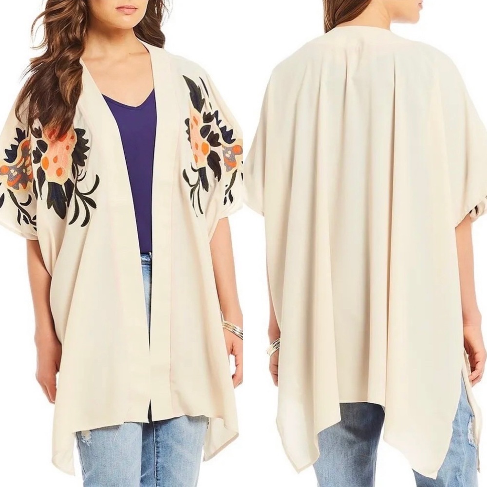 Gibson & Latimer Embroidered Kimono